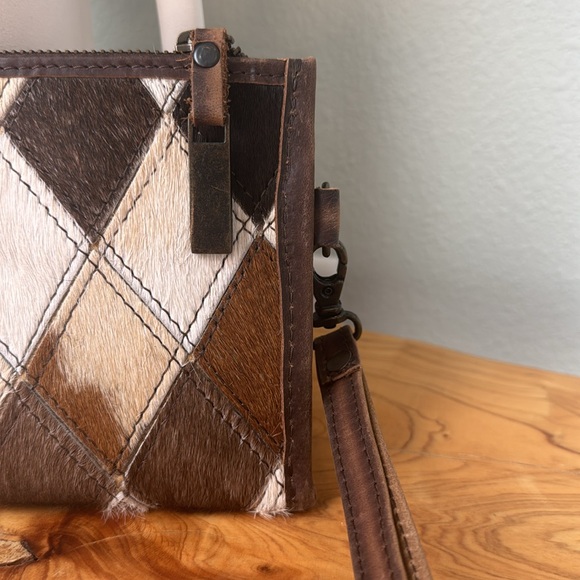 STS Ranchwear Patchwork Wristlet - Picture 4 of 6